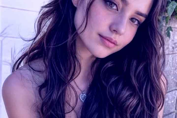 Sofia, 33, a auburn hazel-eyed middle eastern companion based in Lake Arrowhead. Offering Roleplay, Duos, Girlfriend Experience. Available for incall and out...