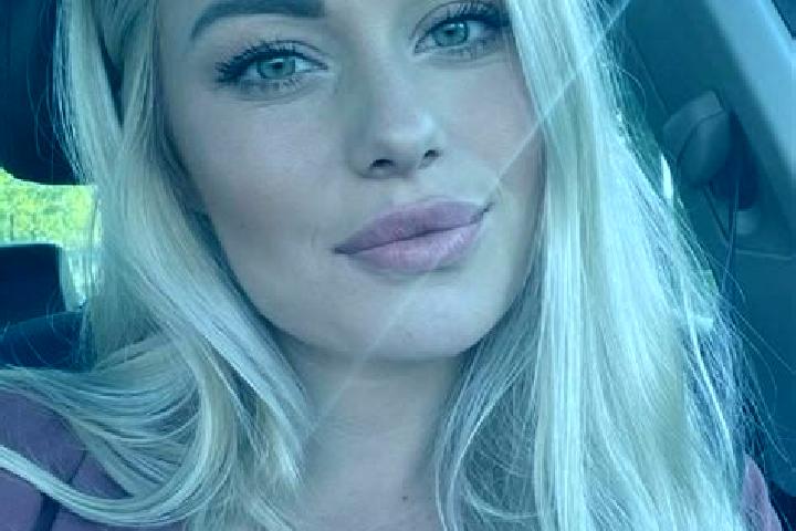 Sofia, 33, a blonde hazel-eyed middle eastern companion based in Primorskiy. Offering Fetish, Dinner Date, Massage. Available for incall and outcall, day and...