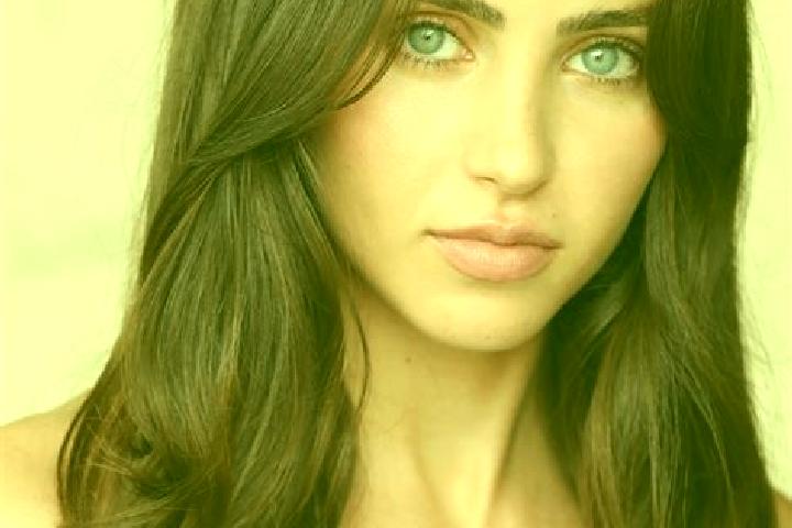 Sofia, 33, a chestnut brown-eyed european companion based in Anstead. Offering Dinner Date, Massage, Girlfriend Experience, OWO. Available for incall and out...