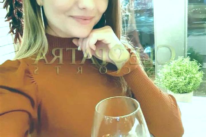 Sofia, 33, a dark blonde dark-eyed mediterranean companion based in Areza. Offering Girlfriend Experience, Fetish, GFE, Dinner Date, Overnight. Available for...