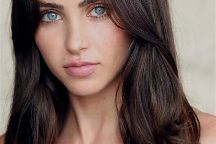Sofia, 33, a red brown-eyed slavic companion based in Morpeth. Offering Tantra, GFE, Prostate Massage. Available for incall and outcall, day and evening dates.