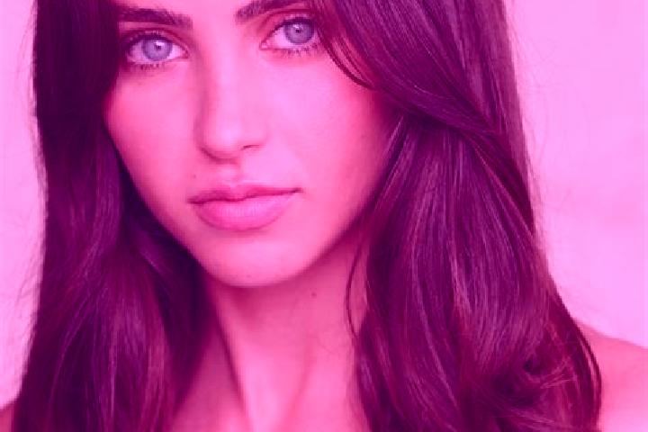 Sofia, 33, a red hazel-eyed latina companion based in Ibradi. Offering Roleplay, Girlfriend Experience, GFE. Available for incall and outcall, day and evenin...