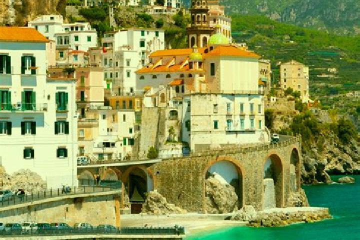 Sofia, 33 — Escort in Carobbio, Italy