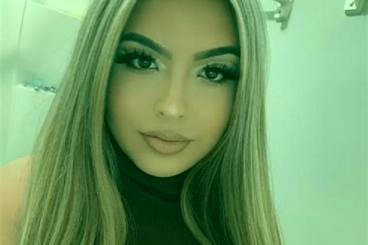 Sofia, 34, a blonde amber-eyed latina companion based in Jatisari Satu. Offering Deep French Kissing, CIM, OWO, Massage, Roleplay. Available for incall and o...