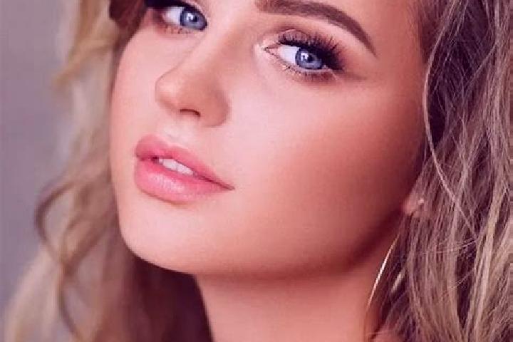 Sofia, 34, a dark blonde blue-eyed european companion based in Symsonia. Offering Tantra, Striptease, Fetish, Duos, Party Girl. Available for incall and outc...