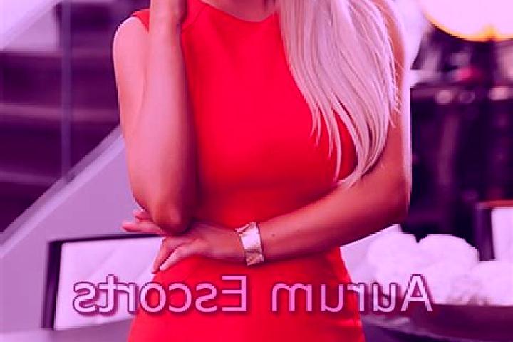 Sofia, 34, a red dark-eyed european companion based in Haussommern. Offering Deep French Kissing, Erotic Massage, Party Girl, GFE. Available for incall and o...