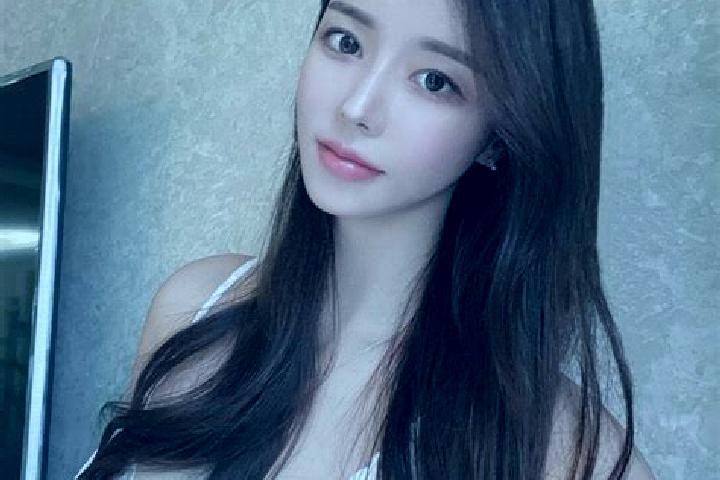 Sofia, 34 — Escort in Cangyou, China