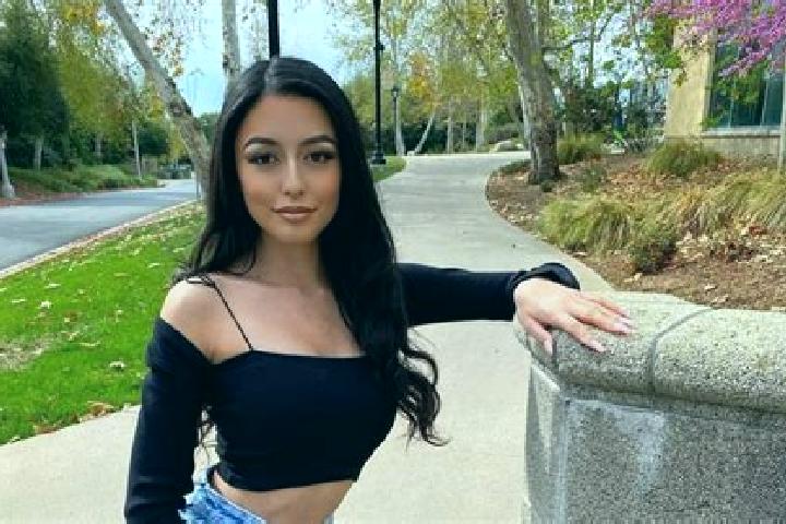 Sofia, 34 — Escort in Chelem, Mexico