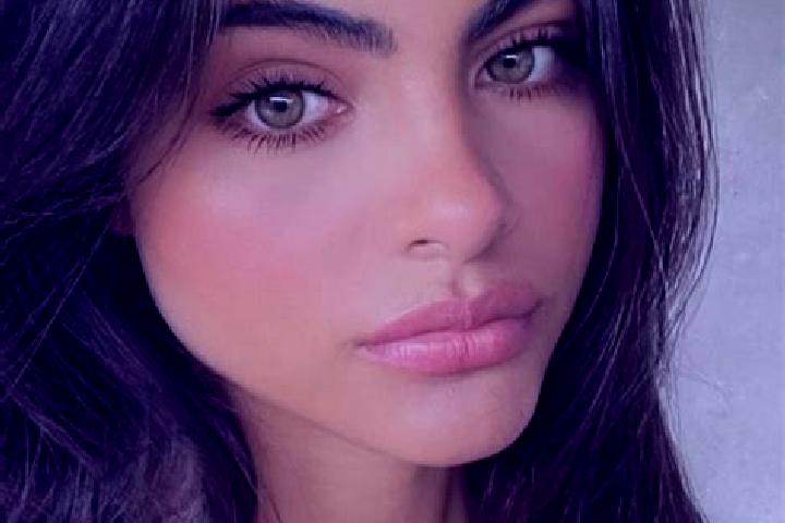 Sofia, 35, a chestnut hazel-eyed indian companion based in Barver. Offering Tantra, OWO, Prostate Massage. Available for incall and outcall, day and evening ...