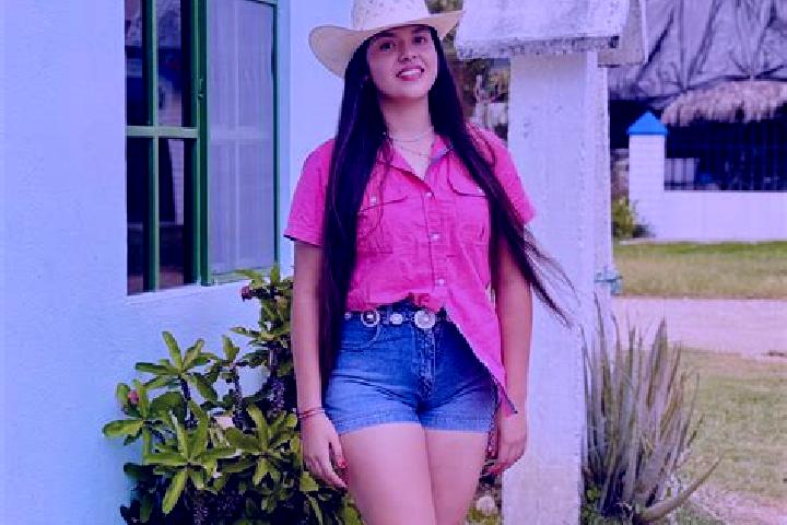 Sofia, 35 — Escort in Camotero Numero Dos, Mexico