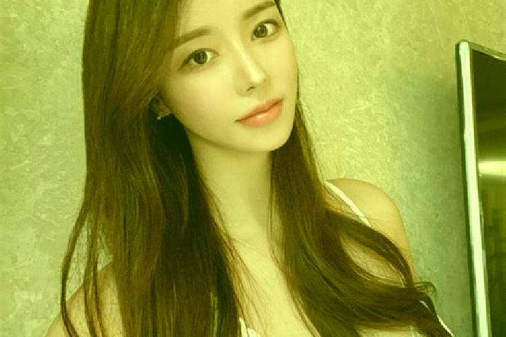 Sofia, 35 — Escort in Qiuchuan, China