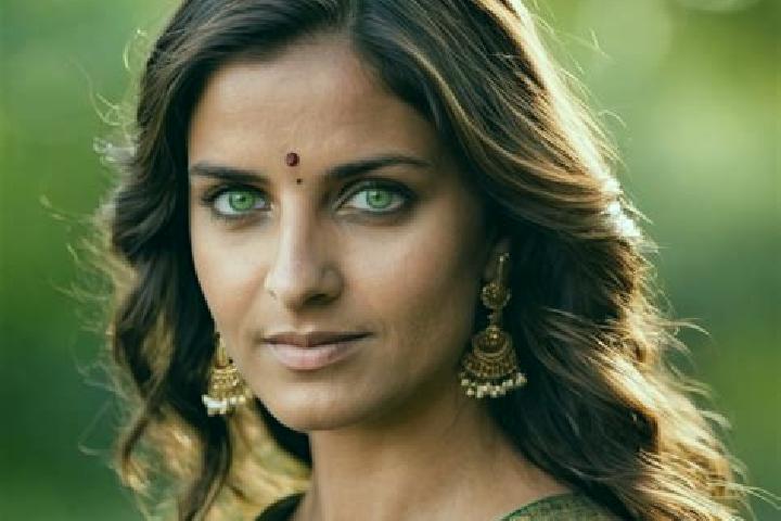 Sofia, 36, a brunette green-eyed indian companion based in Damerey. Offering Erotic Massage, Travel Companion, Roleplay. Available for incall and outcall, da...