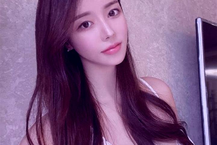 Sofia, 36 — Escort in Futiansi, China