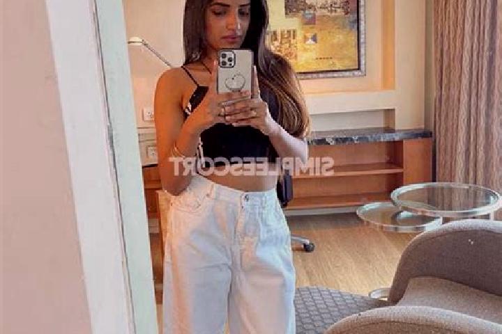 Sofia, 36 — Escort in Green Oaks, United States