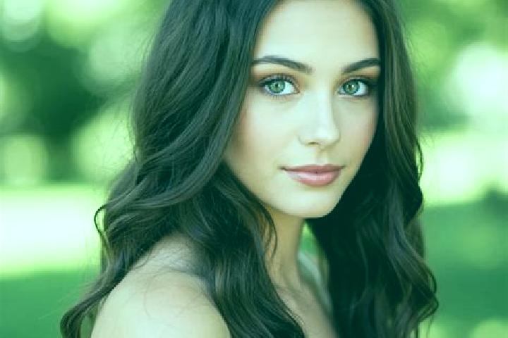 Sofia, 37, a brunette hazel-eyed asian companion based in Bulgarograsso. Offering GFE, A-Level, Girlfriend Experience, Party Girl. Available for incall and o...