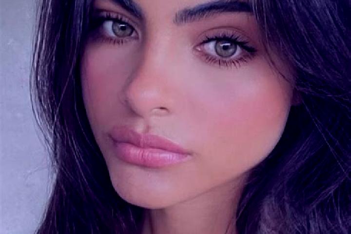Sofia, 37, a brunette hazel-eyed middle eastern companion based in Camp Point. Offering Fetish, Girlfriend Experience, Party Girl. Available for incall and o...