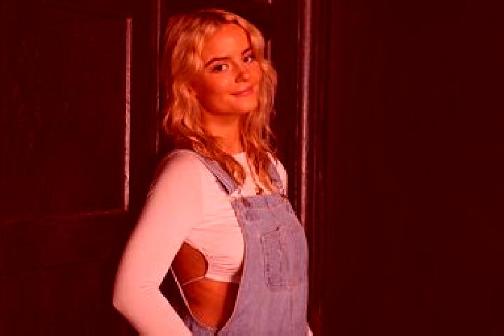 Sofia, 38, a blonde amber-eyed slavic companion based in Sopwell. Offering CIM, Party Girl, Travel Companion. Available for incall and outcall, overnight boo...
