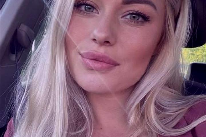 Sofia, 38, a blonde green-eyed middle eastern companion based in Villanueva de la Sierra. Offering 69, Tantra, Dinner Date, Prostate Massage. Available for i...