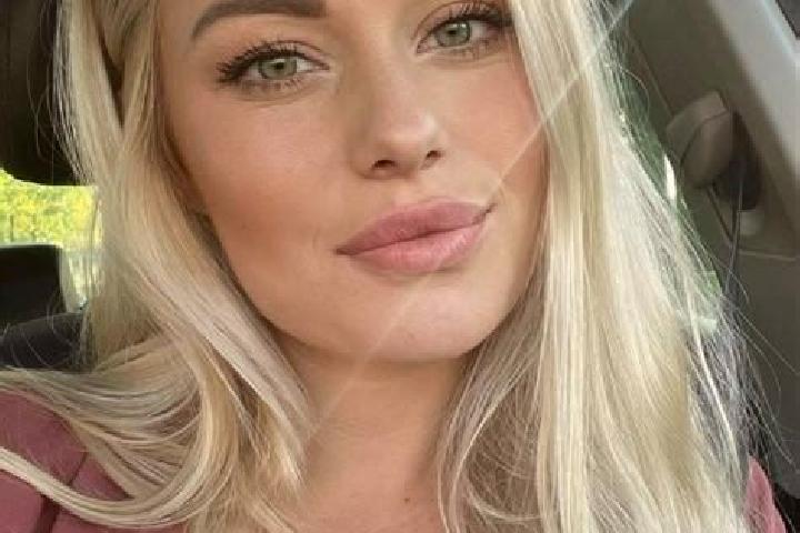 Sofia, 38, a blonde hazel-eyed mediterranean companion based in Mankarbo. Offering Girlfriend Experience, Dinner Date, CIM. Available for incall and outcall,...