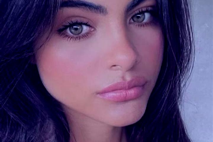 Sofia, 38, a brunette green-eyed indian companion based in Ar Rudayyif. Offering A-Level, Overnight, Duos, CIM, Prostate Massage. Available for incall and ou...