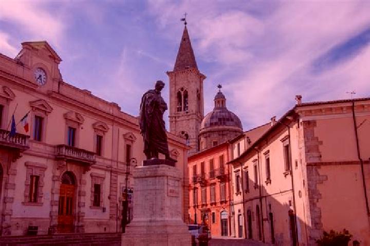 Sofia, 38 — Escort in Castiglione Messer Raimondo, Italy