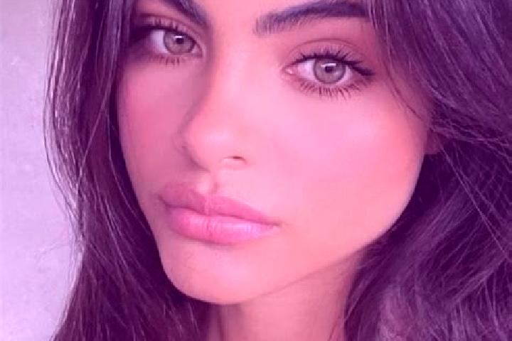 Sofia, 39, a black green-eyed indian companion based in Dobcross. Offering Overnight, Roleplay, Dinner Date. Available for incall and outcall, day and evenin...