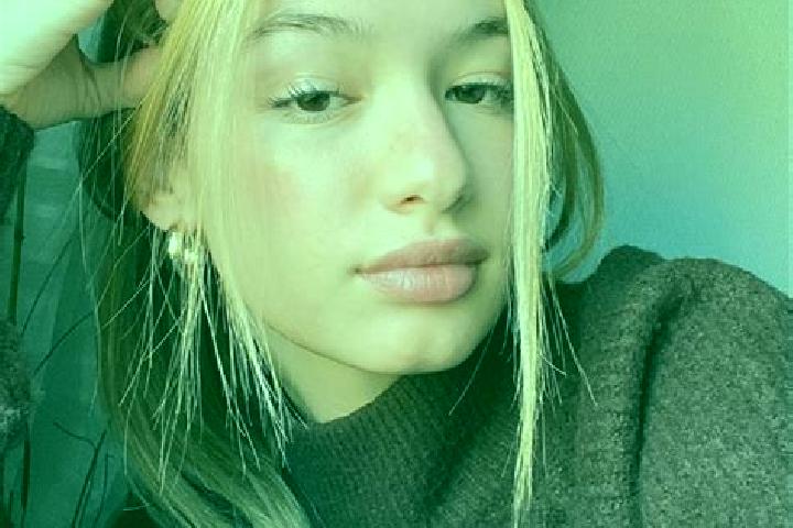 Sofia, 39, a blonde brown-eyed mixed companion based in Jabungsisir. Offering BDSM, Roleplay, GFE, Girlfriend Experience. Available for incall and outcall, o...