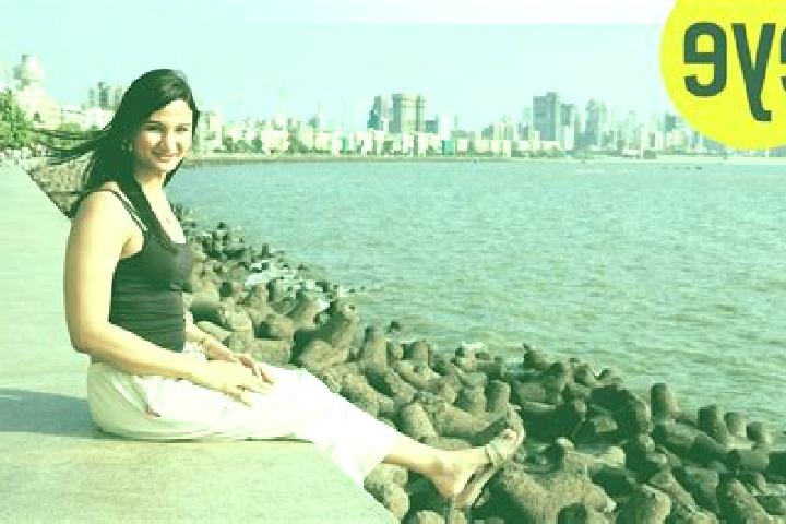Sofia, 39, a blonde grey-eyed latina companion based in Bangad. Offering 69, A-Level, Dinner Date, Girlfriend Experience. Available for incall and outcall, o...