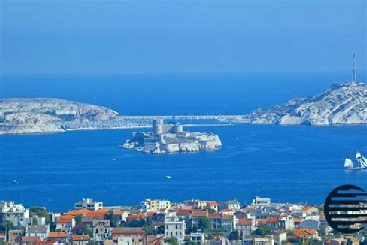 Sofia, 39 — Escort in Marseille Vauban, France