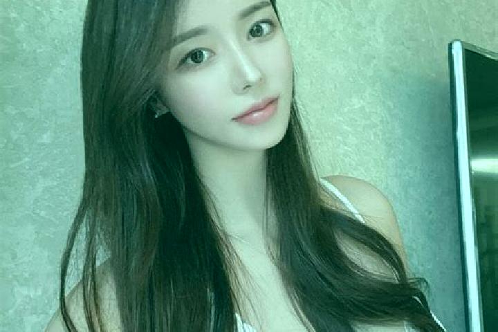 Sofia, 39 — Escort in Shijiazhai, China