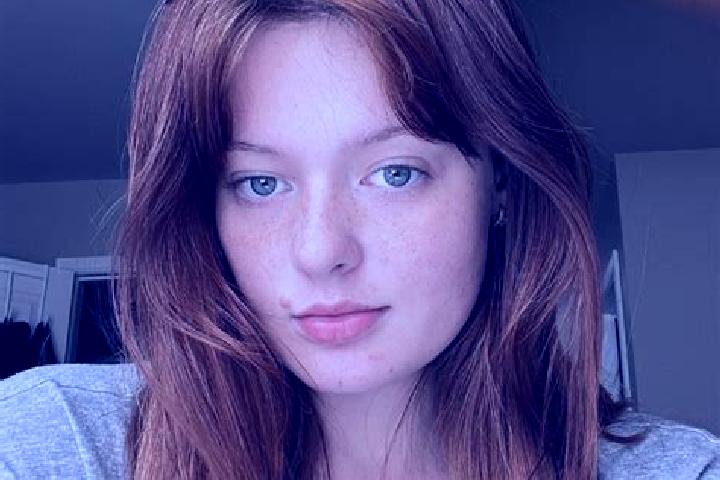 Sophia, 20, a auburn amber-eyed mixed companion based in Lac du Bonnet. Offering BDSM, Deep French Kissing, Massage, GFE. Available for incall and outcall, d...