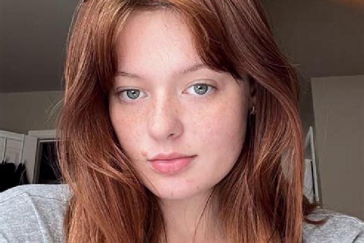 Sophia, 20, a auburn grey-eyed mixed companion based in Duliajan. Offering Roleplay, Party Girl, Fetish. Available for incall and outcall, day and evening da...