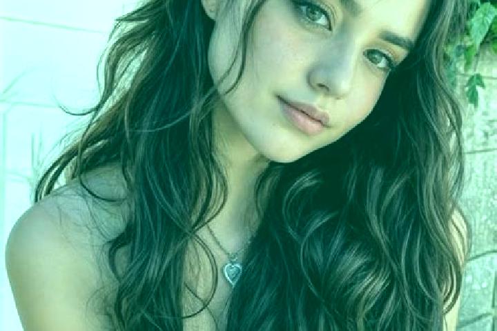 Sophia, 20, a auburn hazel-eyed slavic companion based in Apollonia. Offering Dinner Date, GFE, BDSM, Overnight. Available for incall and outcall, day and ev...
