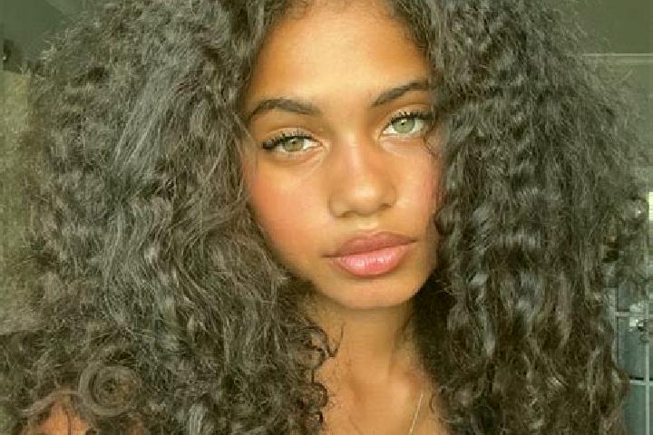 Sophia, 20, a black grey-eyed ebony companion based in Knowl Hill. Offering Massage, Dinner Date, Striptease, Prostate Massage. Available for incall and outc...