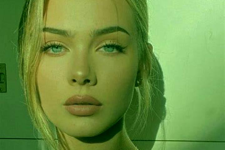 Sophia, 20, a blonde amber-eyed european companion based in Simpang Empat. Offering CIM, GFE, OWO. Available for incall and outcall, day and evening dates.