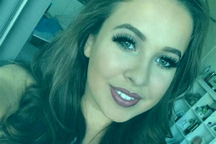 Sophia, 20, a blonde brown-eyed mixed companion based in Great Shefford. Offering CIM, 69, Striptease, Overnight. Available for incall and outcall, day and e...