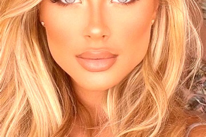 Sophia, 20, a chestnut blue-eyed latina companion based in Tintinhull. Offering CIM, Massage, Girlfriend Experience. Available for incall and outcall, overni...