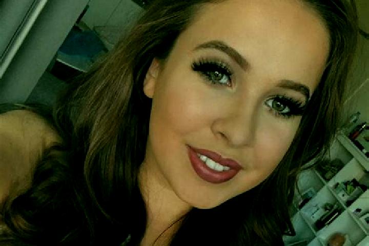 Sophia, 20, a dark blonde dark-eyed slavic companion based in Horssen. Offering Couples, Erotic Massage. Available for incall and outcall, overnight bookings...