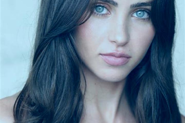 Sophia, 20, a red dark-eyed latina companion based in Finsterbergen. Offering OWO, Domination, BDSM. Available for incall and outcall, overnight bookings ava...