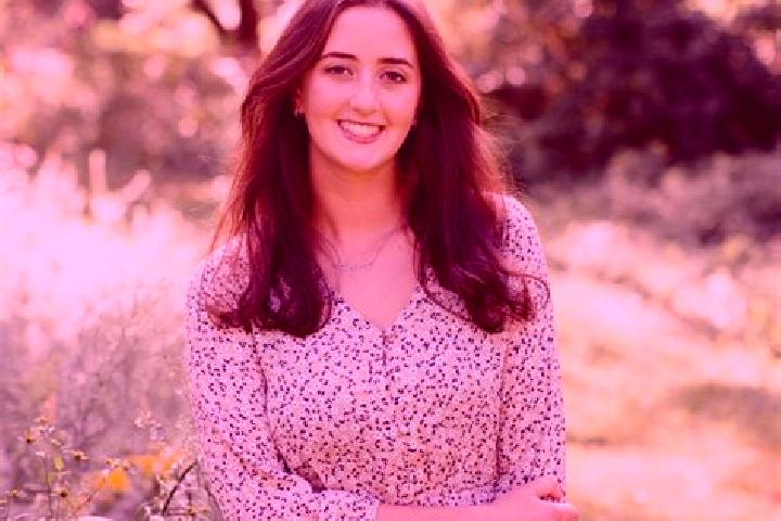 Sophia, 20 — Escort in East Amherst, United States