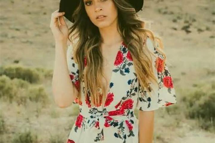 Sophia, 20 — Escort in El Paso, Spain