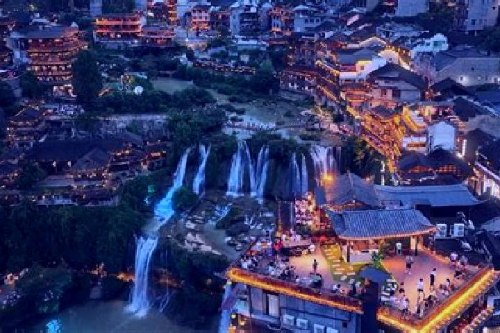 Sophia, 20 — Escort in Huanan, China
