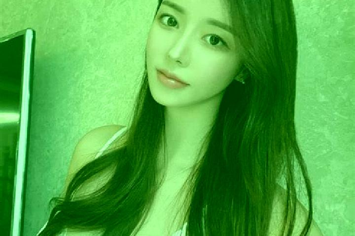Sophia, 20 — Escort in Xikeng, China