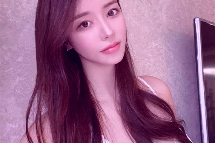 Sophia, 20 — Escort in Yangmadao, China