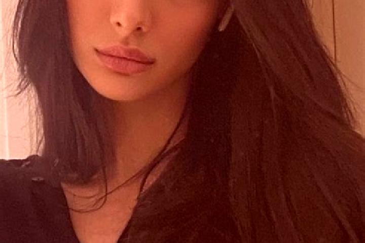 Sophia, 21, a auburn dark-eyed middle eastern companion based in Bannost-Villegagnon. Offering A-Level, BDSM, GFE. Available for incall and outcall, day and ...
