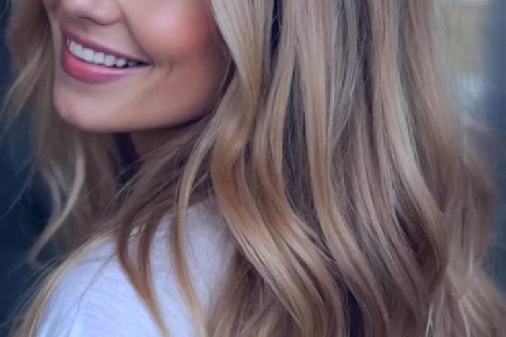 Sophia, 21, a blonde hazel-eyed caucasian companion based in Champs-sur-Yonne. Offering Party Girl, A-Level, Deep French Kissing. Available for incall and ou...