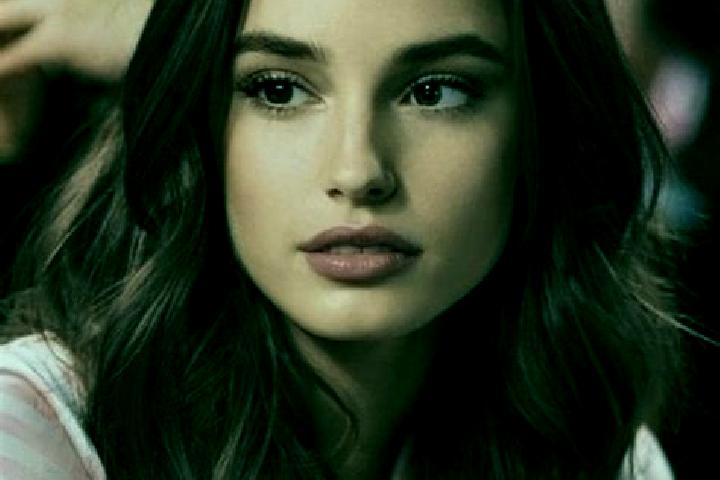 Sophia, 21, a brunette brown-eyed caribbean companion based in Painiitty. Offering Massage, GFE, BDSM. Available for incall and outcall, day and evening dates.