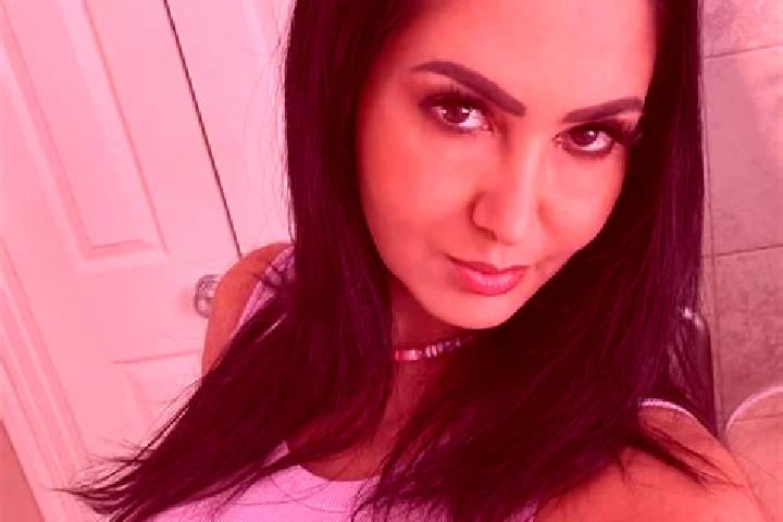 Sophia, 21, a brunette dark-eyed caribbean companion based in Texcaco. Offering GFE, Deep French Kissing, A-Level. Available for incall and outcall, overnigh...