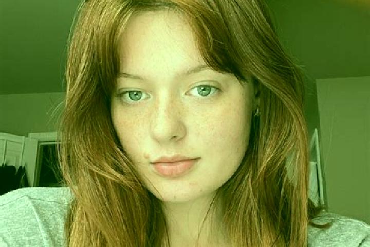Sophia, 21, a chestnut blue-eyed caribbean companion based in Sache. Offering Duos, 69, Massage. Available for incall and outcall, day and evening dates.