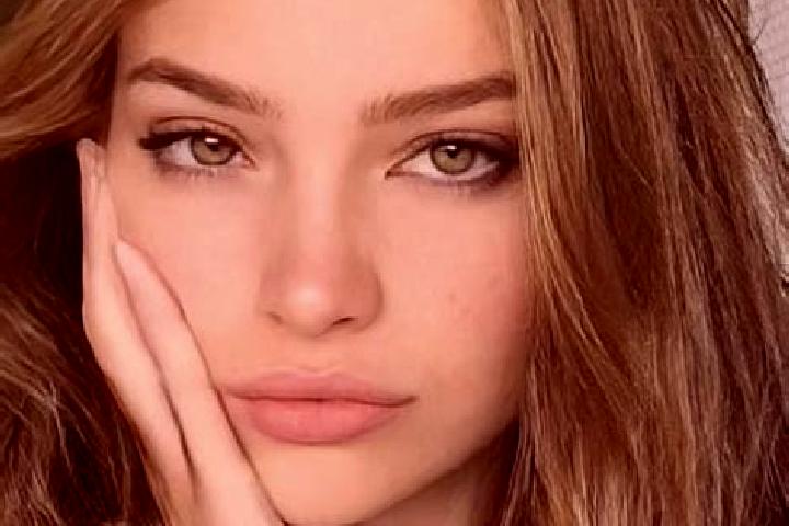 Sophia, 21, a dark blonde hazel-eyed mediterranean companion based in Cash. Offering OWO, 69. Available for incall and outcall, overnight bookings available.